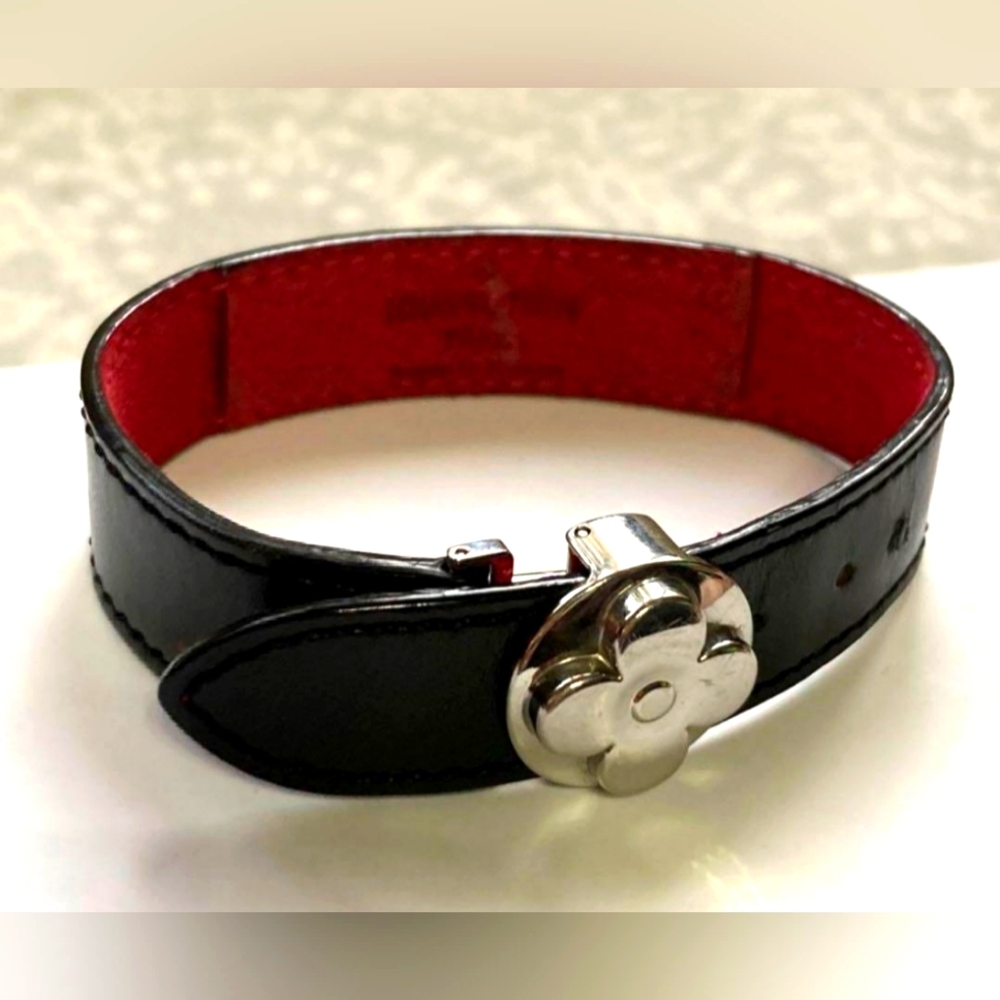 LOUIS VUITTON Adjustable Good Luck Monogram Flower Leather Bracelet EUC